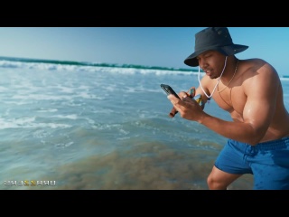 rescuer saved a drowning man by sucking his penis